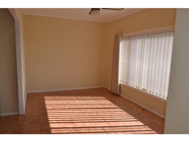 79 Lakeview Pde, Primbee NSW 2502