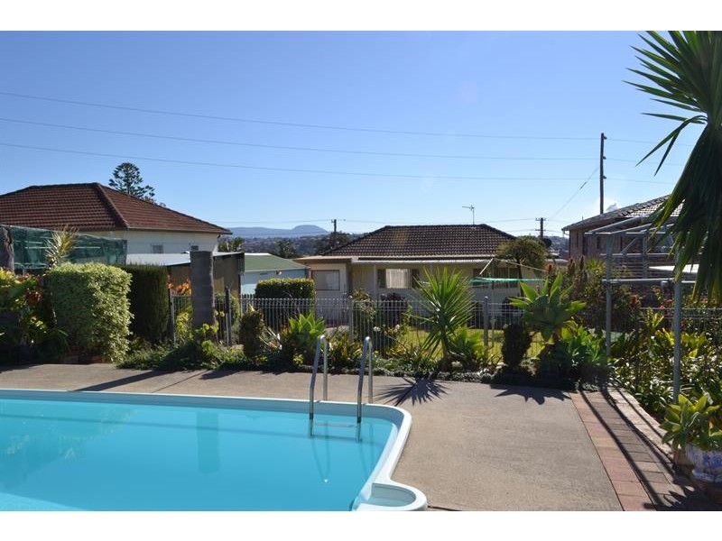 79 Lakeview Pde, Primbee NSW 2502