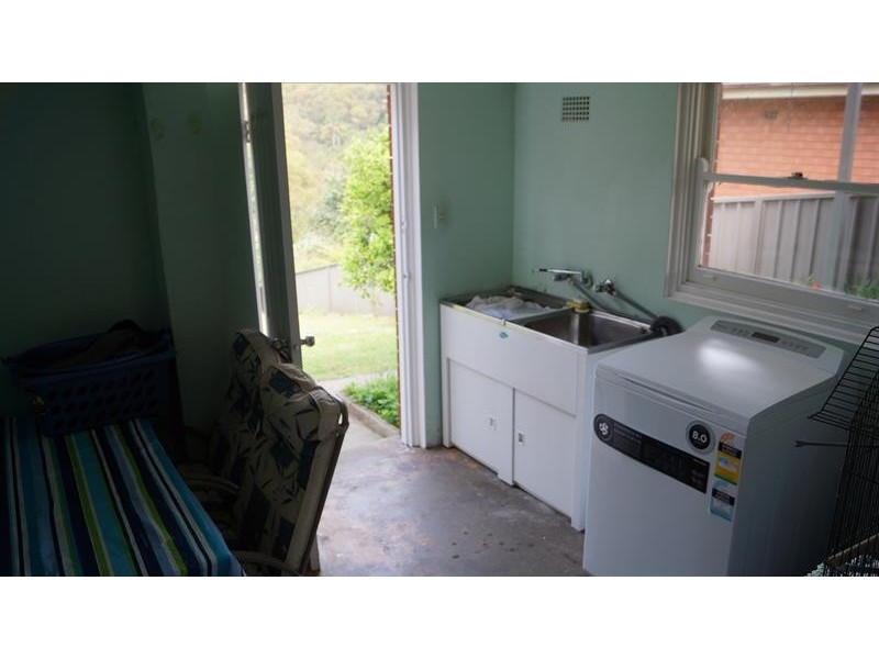 75 Bridge St, Coniston NSW 2500