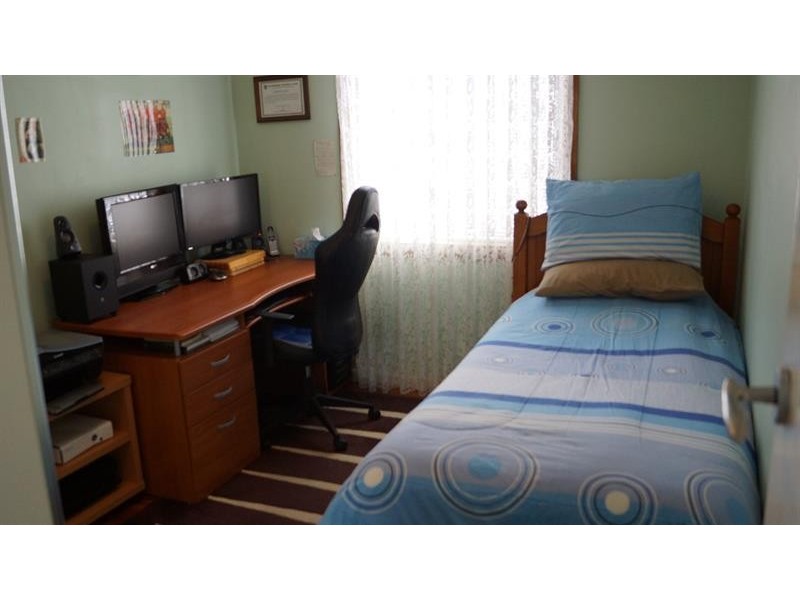 75 Bridge St, Coniston NSW 2500