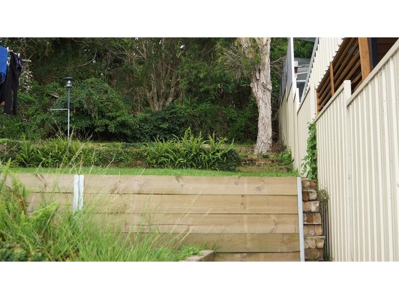 92 Ocean St, Mount Saint Thomas NSW 2500
