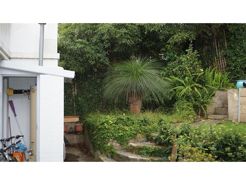 92 Ocean St, Mount Saint Thomas NSW 2500