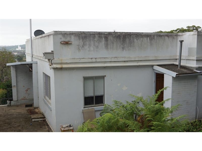 92 Ocean St, Mount Saint Thomas NSW 2500