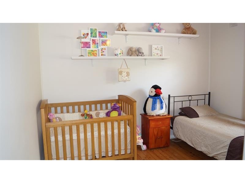 7 Weekes St, Balgownie NSW 2519