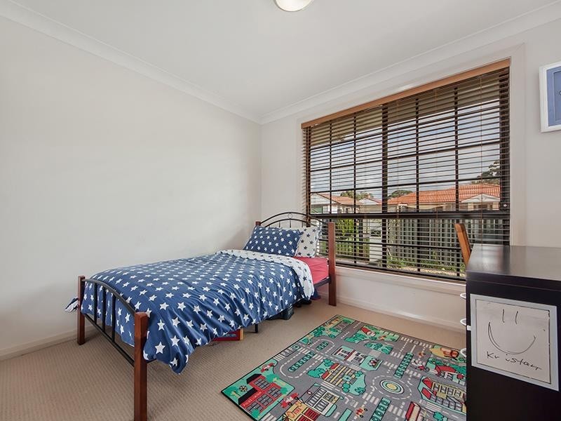 15a Albert St, Unanderra NSW 2526