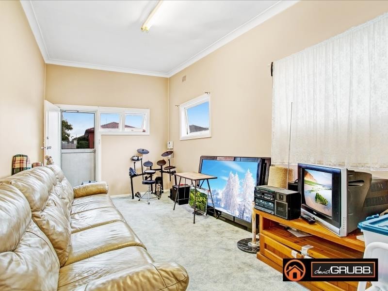 21 Murray Rd, Corrimal NSW 2518