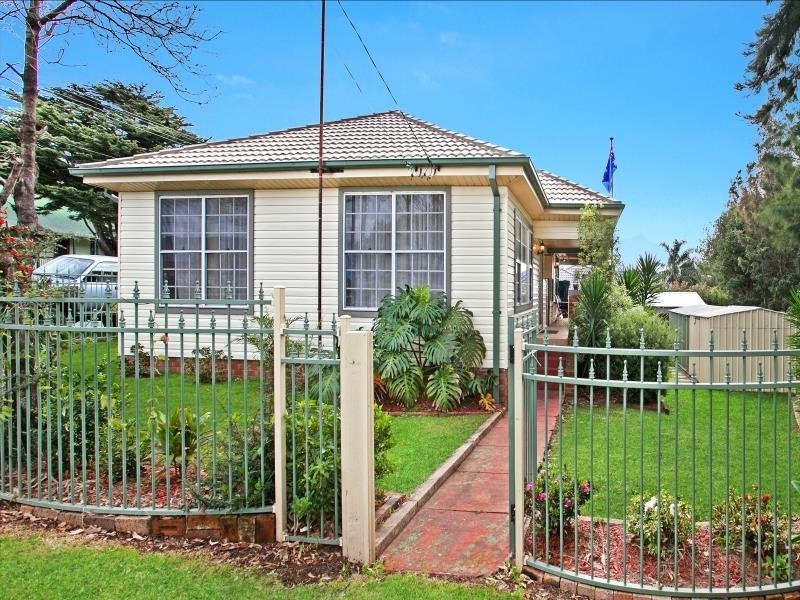 29 Dick St, Corrimal NSW 2518