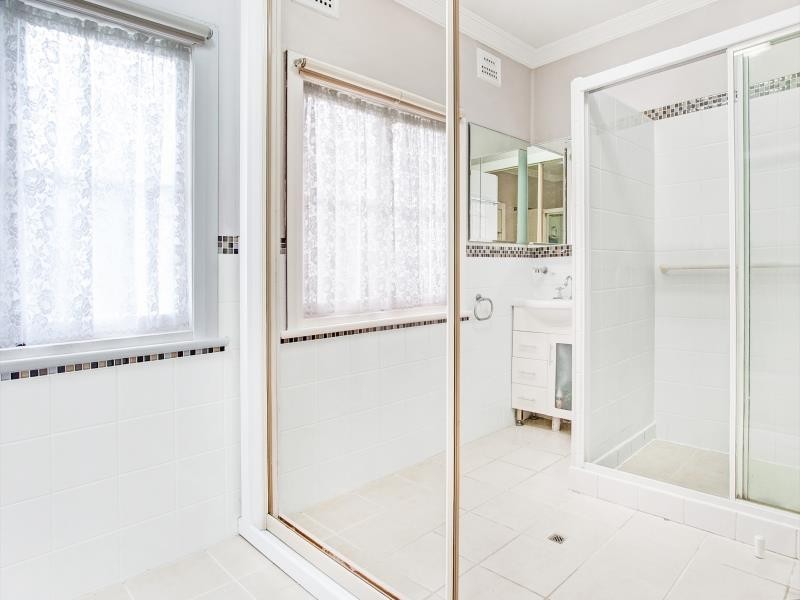 29 Dick St, Corrimal NSW 2518