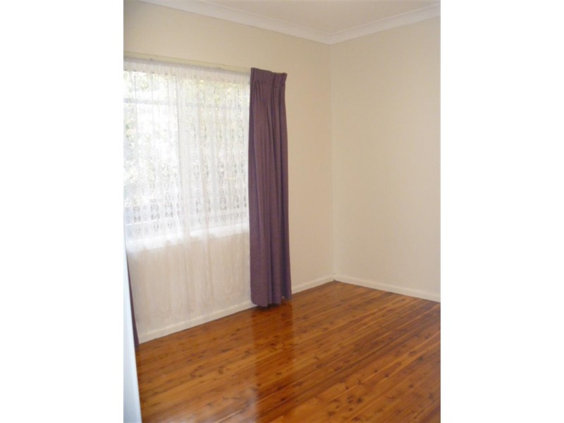 9 Pringle Rd, Fairy Meadow NSW 2519