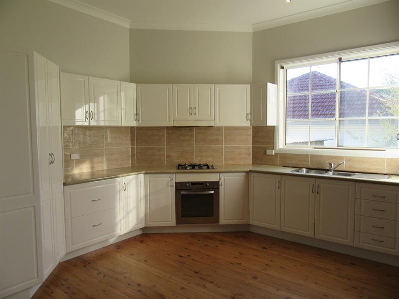 9 Hillcrest St, Wollongong NSW 2500