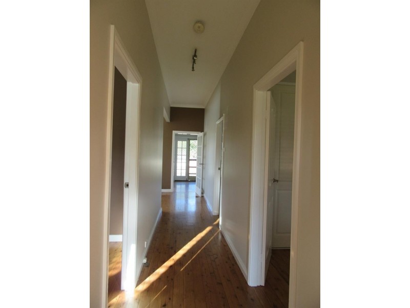 9 Hillcrest St, Wollongong NSW 2500