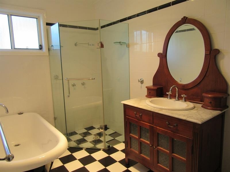 9 Hillcrest St, Wollongong NSW 2500