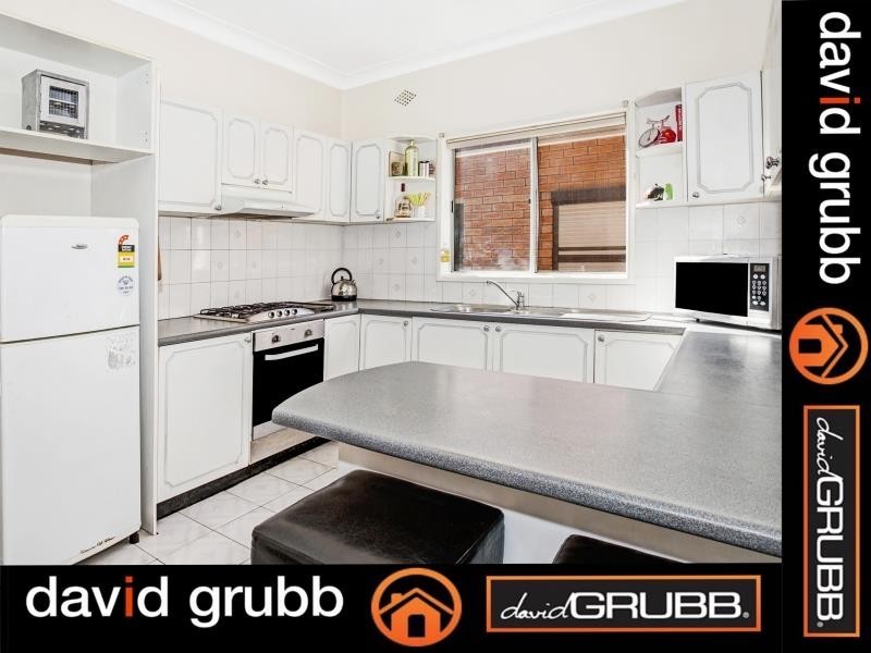 58 Rann St, Fairy Meadow NSW 2519