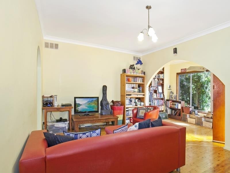 84 Mount Keira Rd, Mount Keira NSW 2500