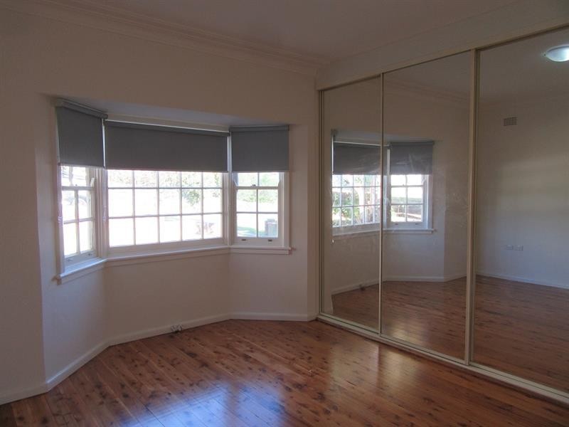 33 Thompson St, Woonona NSW 2517