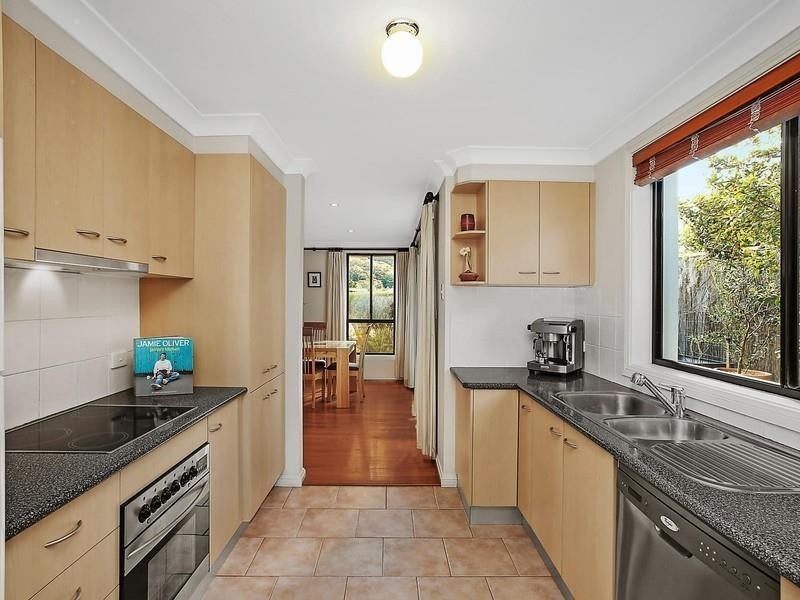 1/6 Thomas St, Corrimal NSW 2518
