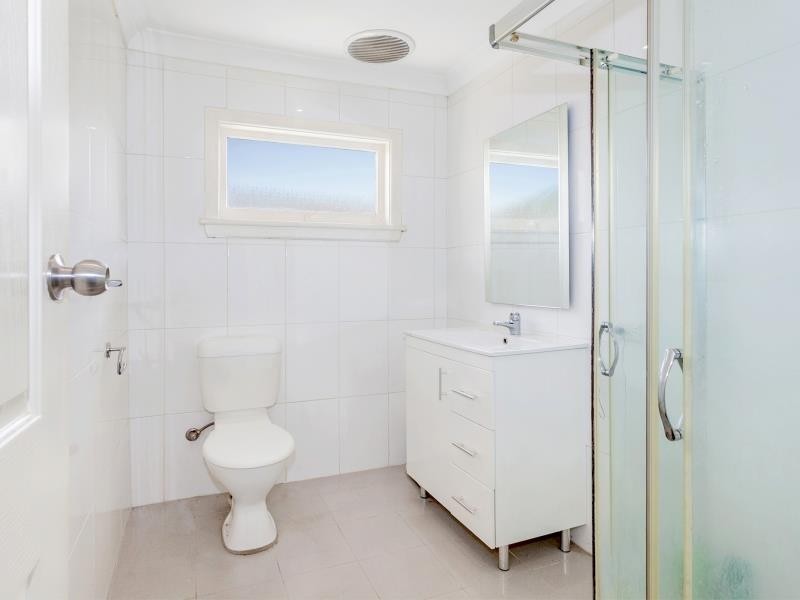 2 Maple St, Albion Park Rail NSW 2527