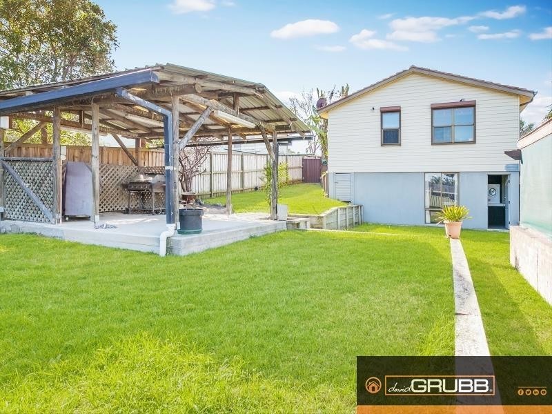 24 Kippax St, Warilla NSW 2528