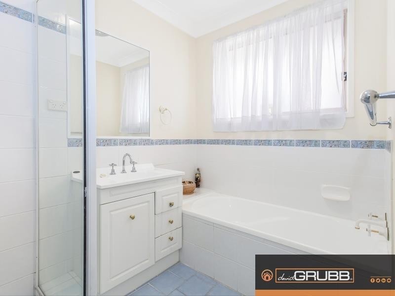 82 Kruger Ave, Windang NSW 2528