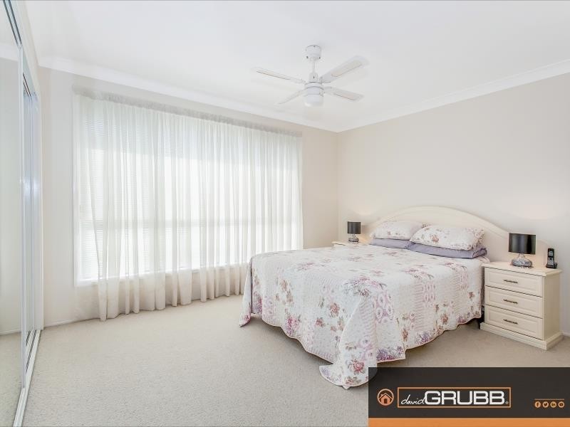 82 Kruger Ave, Windang NSW 2528