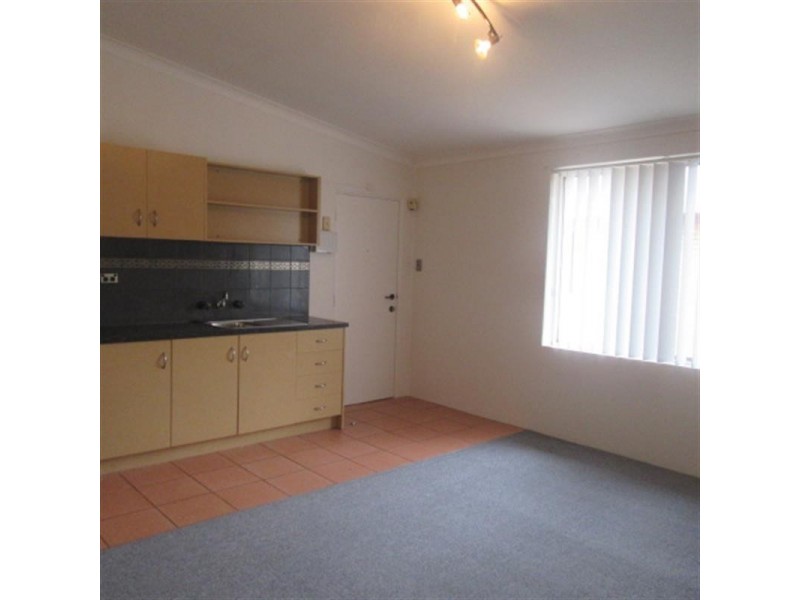 8/34 Pioneer Rd, Bellambi NSW 2518