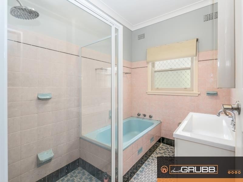 56 Figtree Cres, Figtree NSW 2525