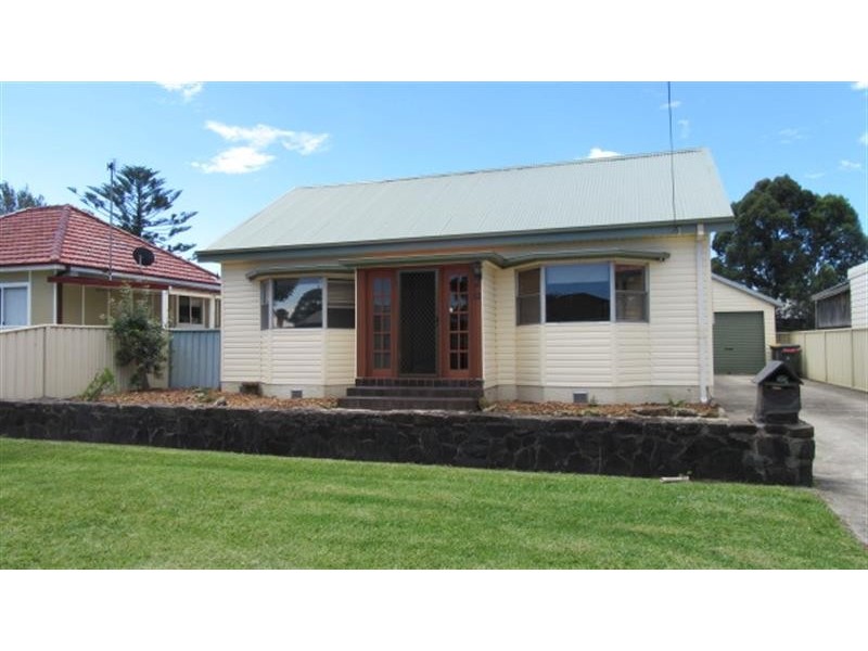 12 Smith St, Fairy Meadow NSW 2519