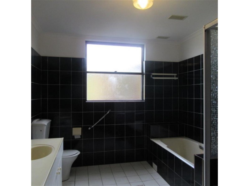 58 Windang Rd, Primbee NSW 2502