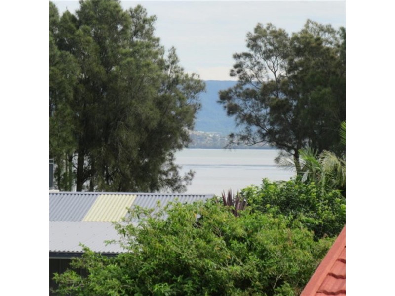 58 Windang Rd, Primbee NSW 2502