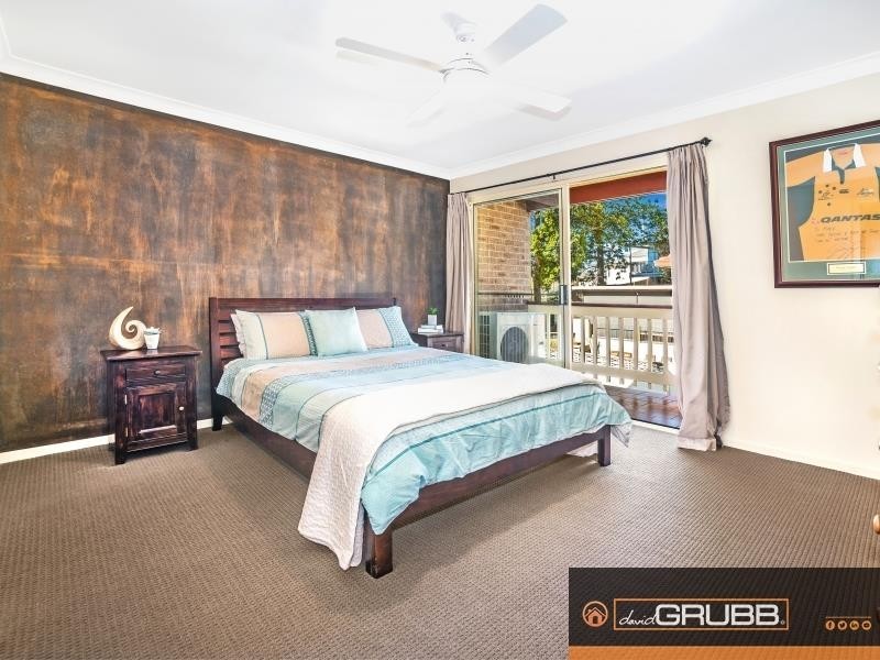 5/28 Railway Pde, Thirroul NSW 2515