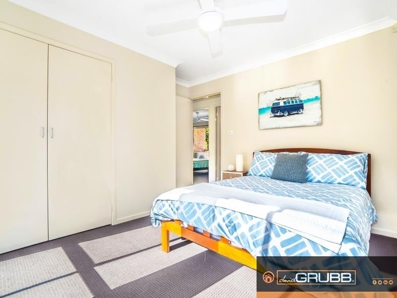 5/28 Railway Pde, Thirroul NSW 2515
