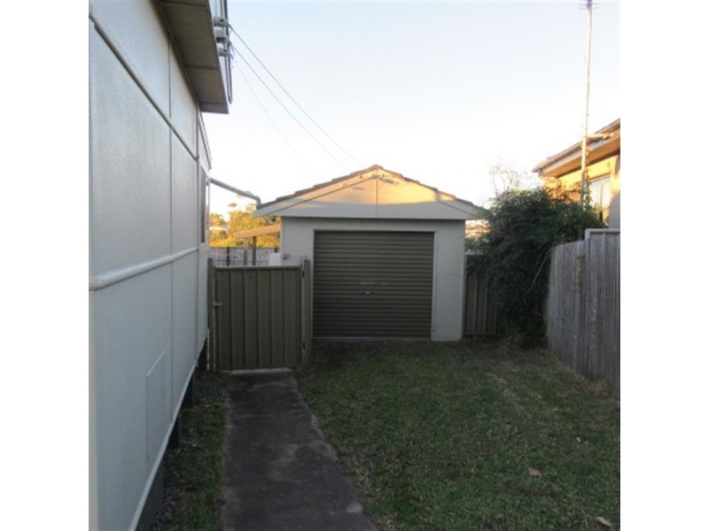 31  Jason Ave, Barrack Heights NSW 2528