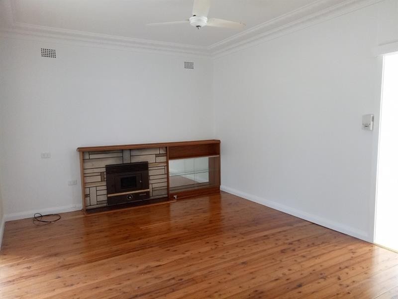 51 Franklin Ave, Bulli NSW 2516