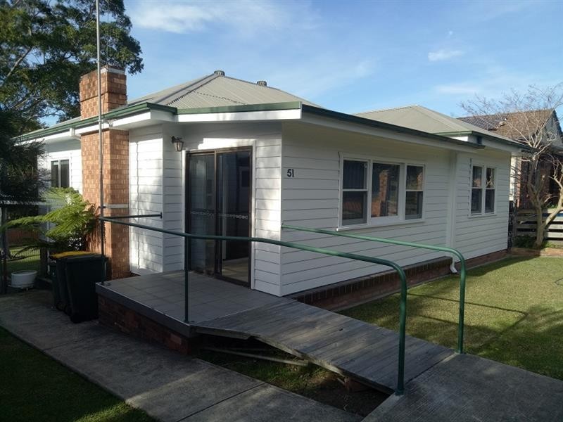 51 Franklin Ave, Bulli NSW 2516