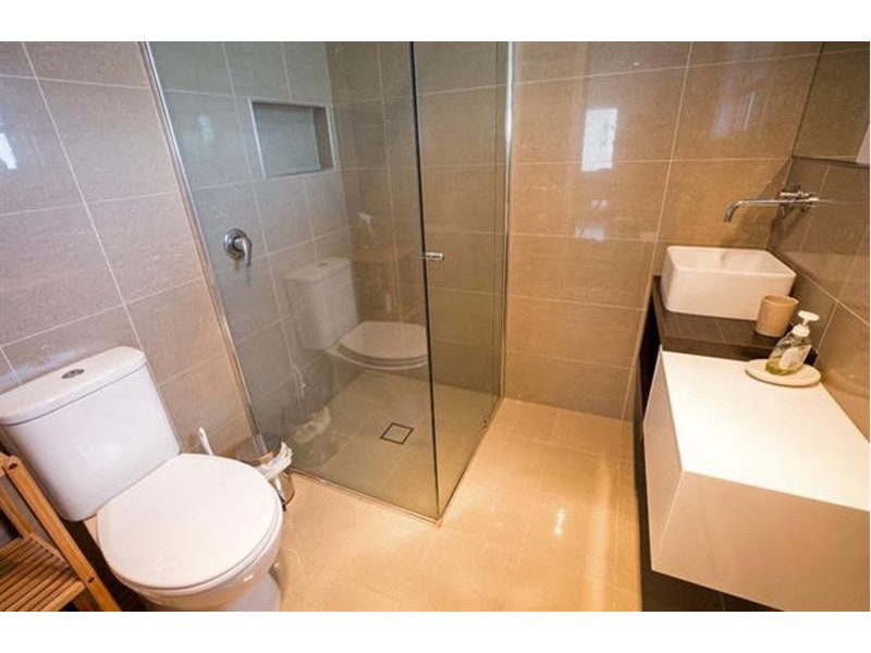 23b Cuthbert Dr, Mount Warrigal NSW 2528