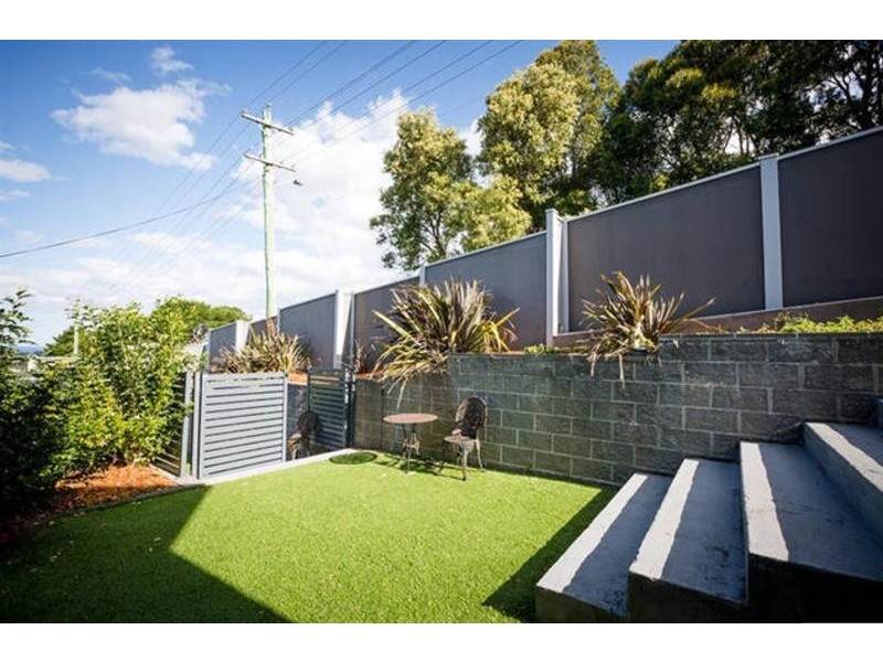 23b Cuthbert Dr, Mount Warrigal NSW 2528