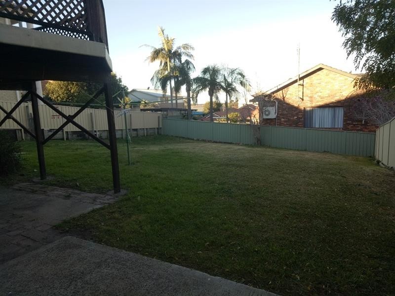 15 Kembla St, Balgownie NSW 2519