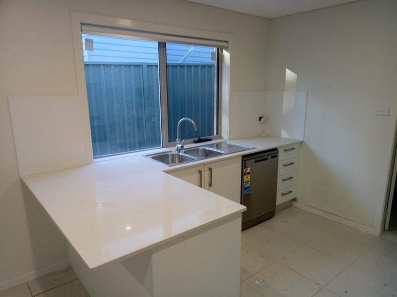 1/53-55 Cross St, Corrimal NSW 2518