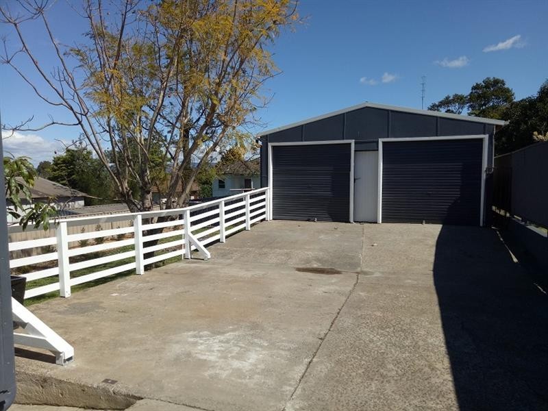 72 Taronga St, Mount Saint Thomas NSW 2500