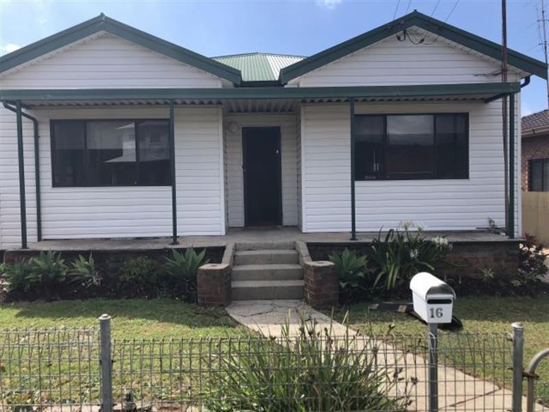 16 Princess St, Corrimal NSW 2518