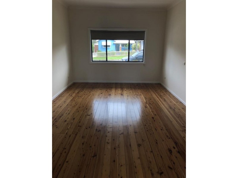 16 Princess St, Corrimal NSW 2518
