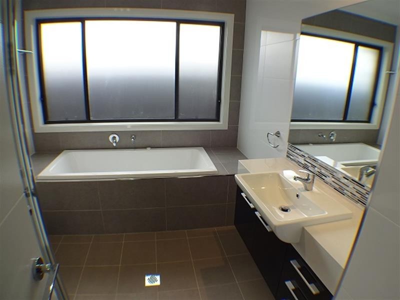 17 Cloverfield  Pl, Horsley NSW 2530