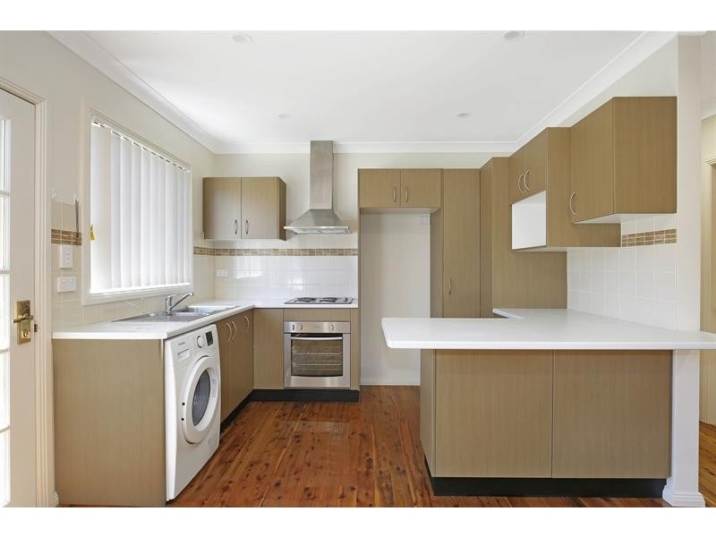 9a Elizabeth  St, Towradgi NSW 2518