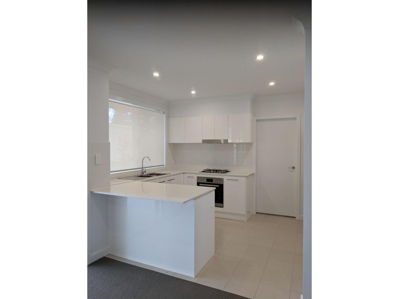 13/10 Derwent Ave, Avondale NSW 2530