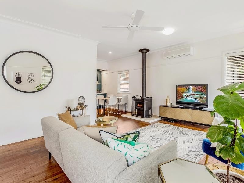 3 Weekes St, Balgownie NSW 2519