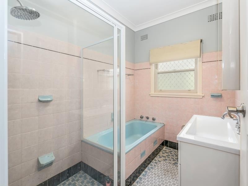 56 Figtree Cres, Figtree NSW 2525