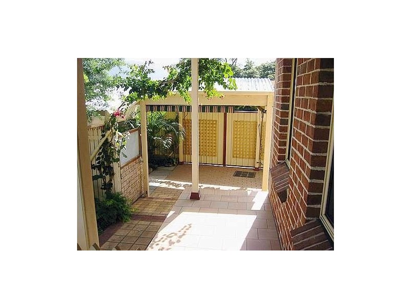1/17 Gwyther Ave, Bulli NSW 2516
