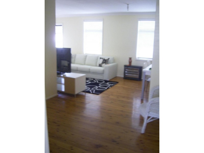 3/10 Park Rd, Woonona NSW 2517