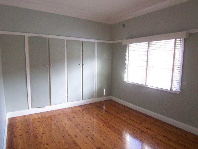 183 Gipps Rd, Keiraville NSW 2500