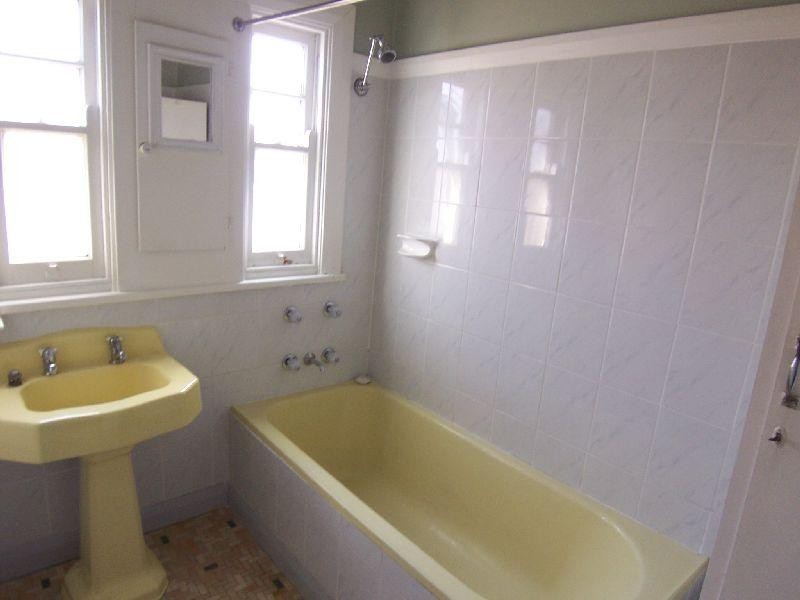 183 Gipps Rd, Keiraville NSW 2500